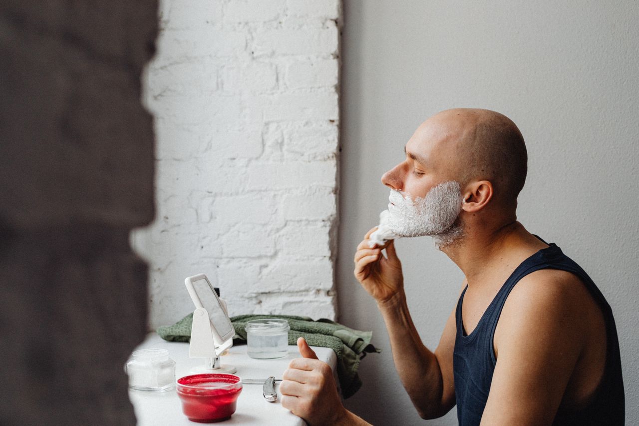 7 Bathroom Lighting Mistakes Grooming Professionals Spot First - LUNA London