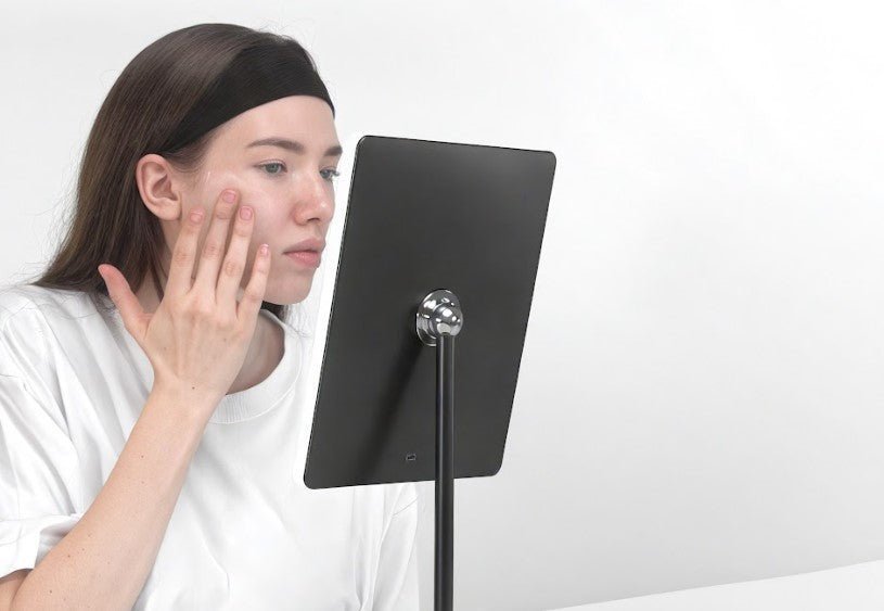 9 Makeup Mistakes Bad Lighting Makes Worse, and What Makeup Artists Check First - LUNA London
