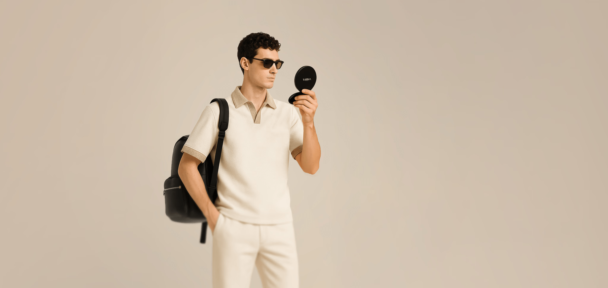 COMPACT 2.0: The Sleek Mirror That Fits in Your Bag - LUNA London