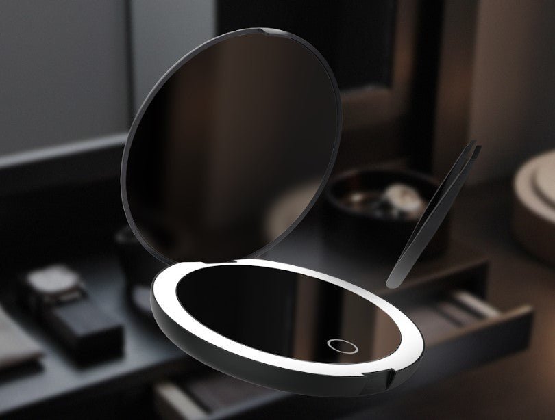 Compact Mirrors: The Perfect Stocking Stuffer Gift - LUNA London