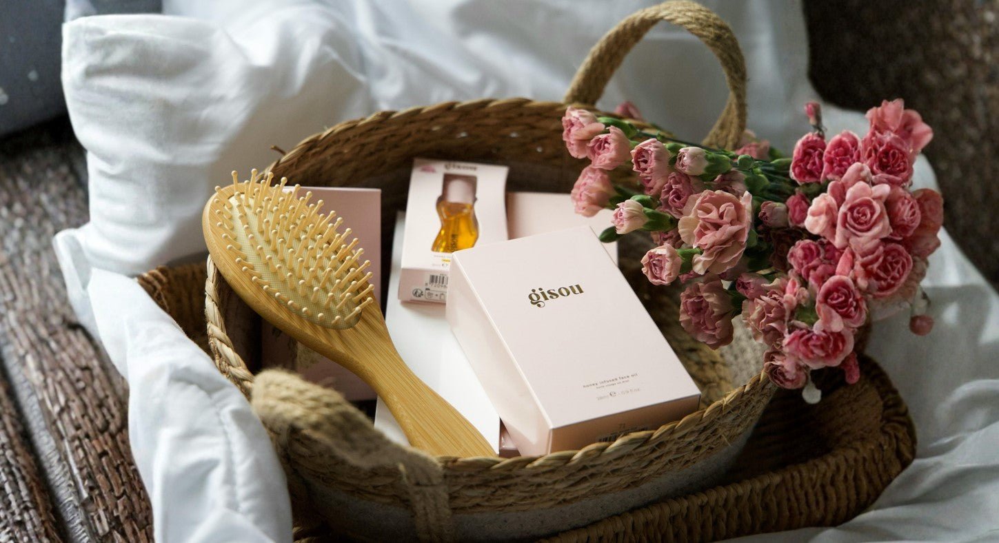 Luxury Beauty Gifts for 2025 That Won’t Break £20 - LUNA London