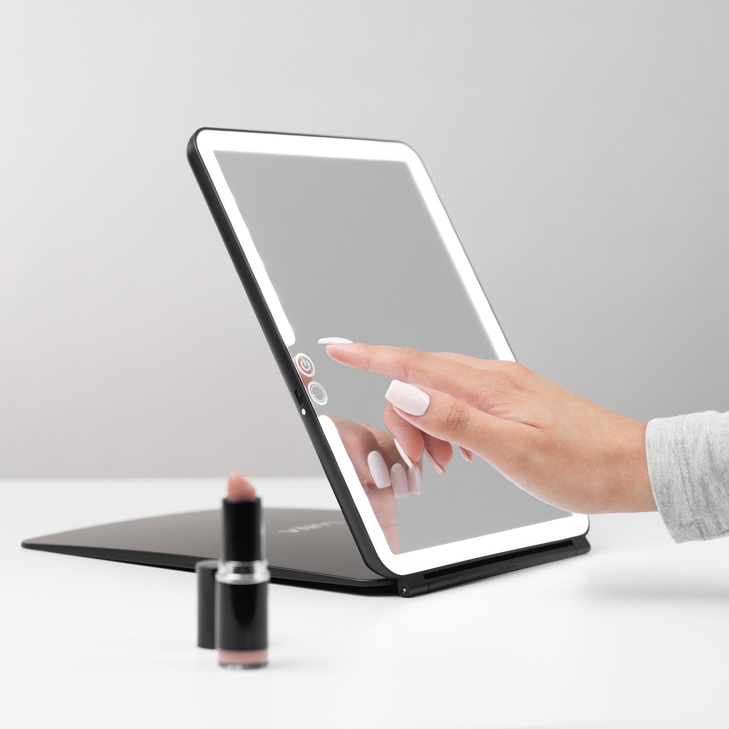 Makeup Mastery: Foundation Matching with LUNA London's LED Makeup Mirrors - LUNA London