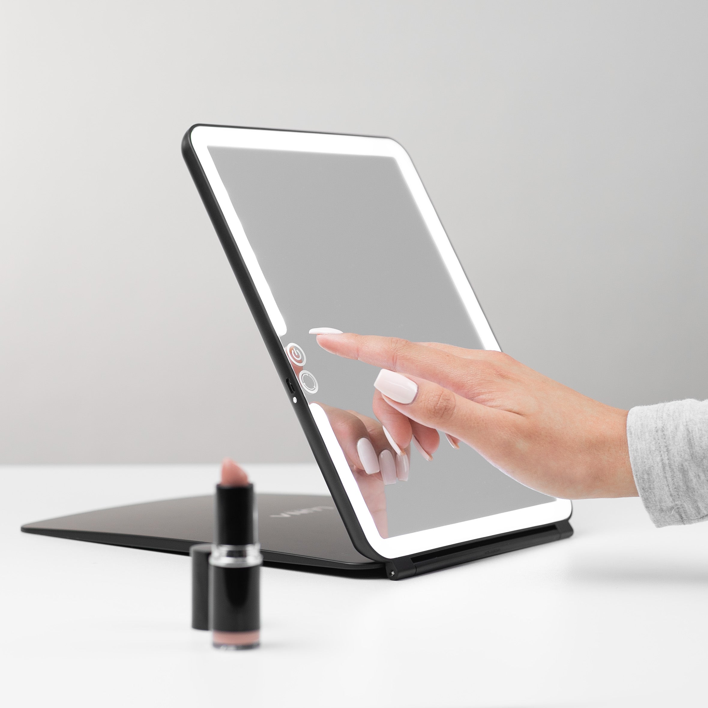 Makeup Mastery: Foundation Matching with LUNA London's LED Makeup Mirrors - LUNA London