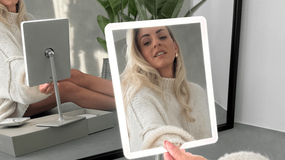 Makeup Mirror Gift Set: How to Pair ORBIT and COMPACT 2.0 for Christmas - LUNA London