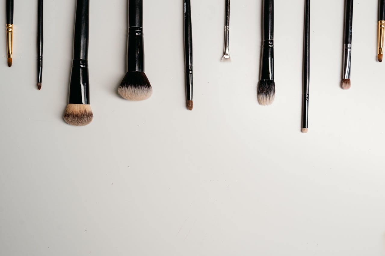 Makeup Station Essentials That Stop Mornings Slipping Away - LUNA London