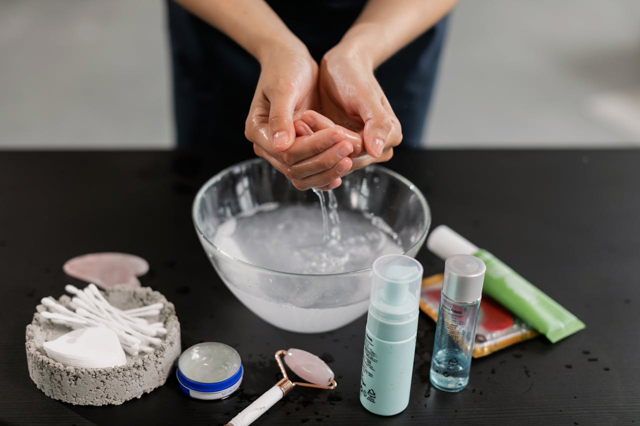 Skincare with LED Mirrors: 5 Products That Work Best - LUNA London