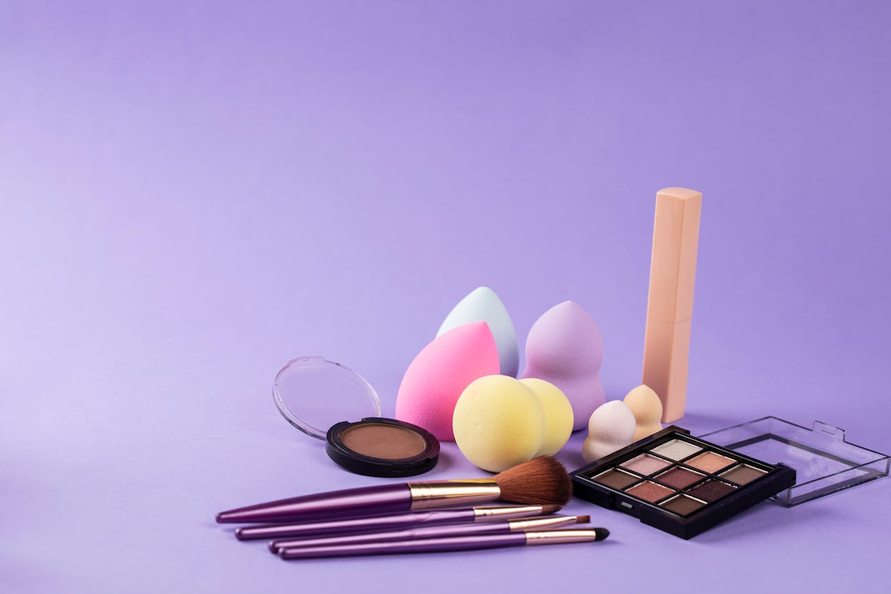 Spring Makeup Audit: Expiry Dates, Brush Cleaning and a 15-Minute Reset - LUNA London
