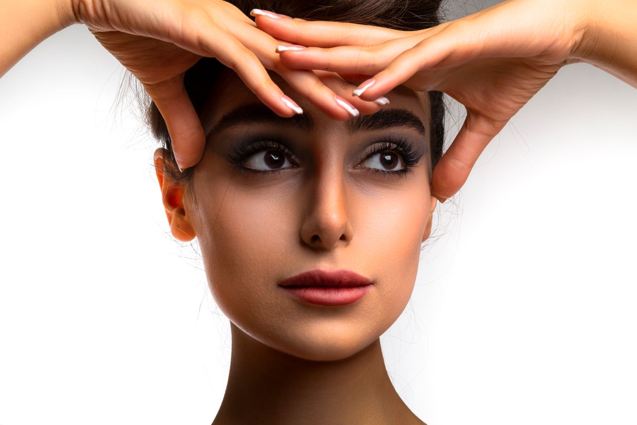 The 7-Minute Eyebrow Routine for Cleaner, Fuller Brows - LUNA London
