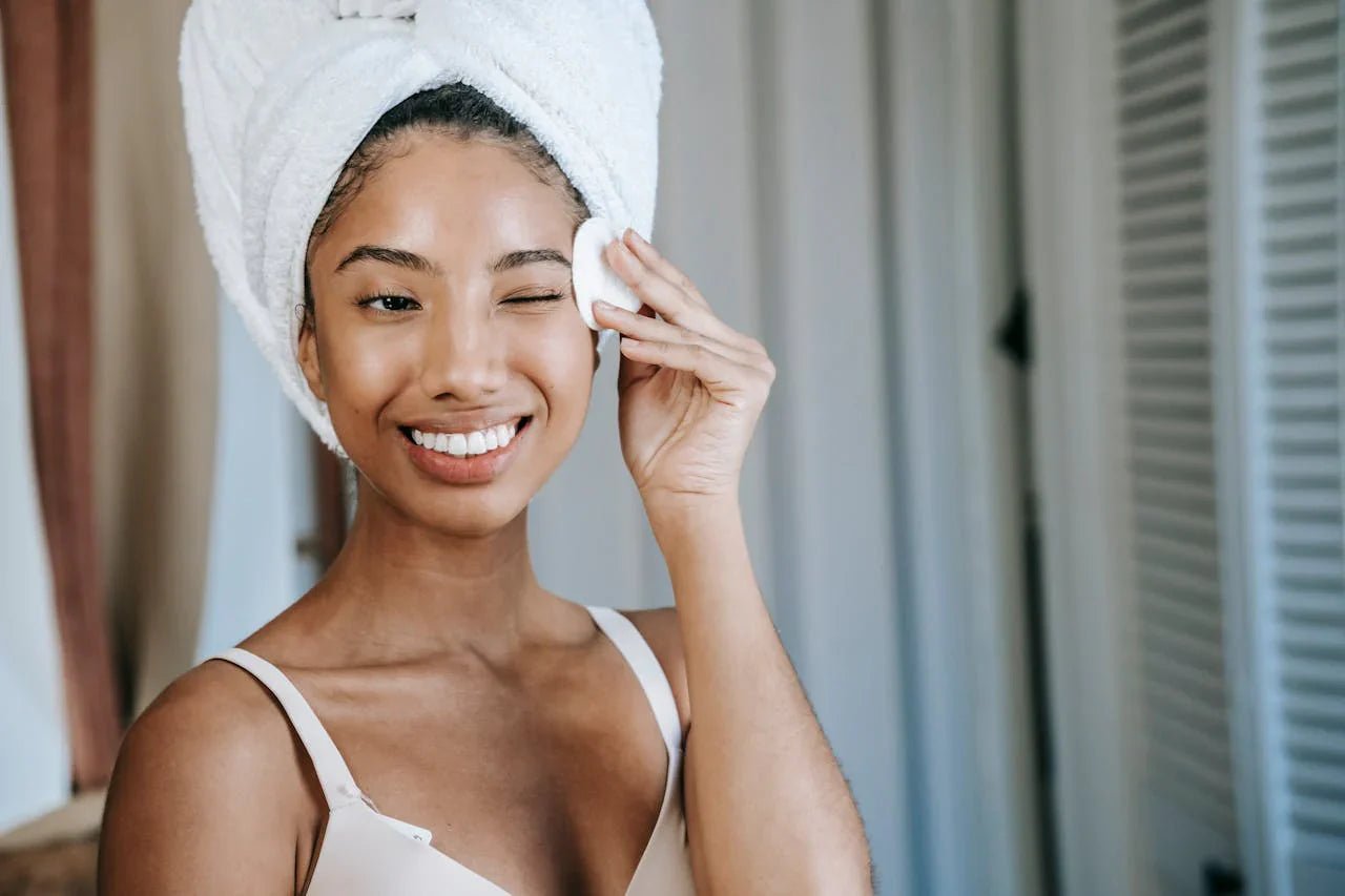 The Tired-Skin Reset: A 10-Minute Morning Routine for Puffiness and Dullness - LUNA London