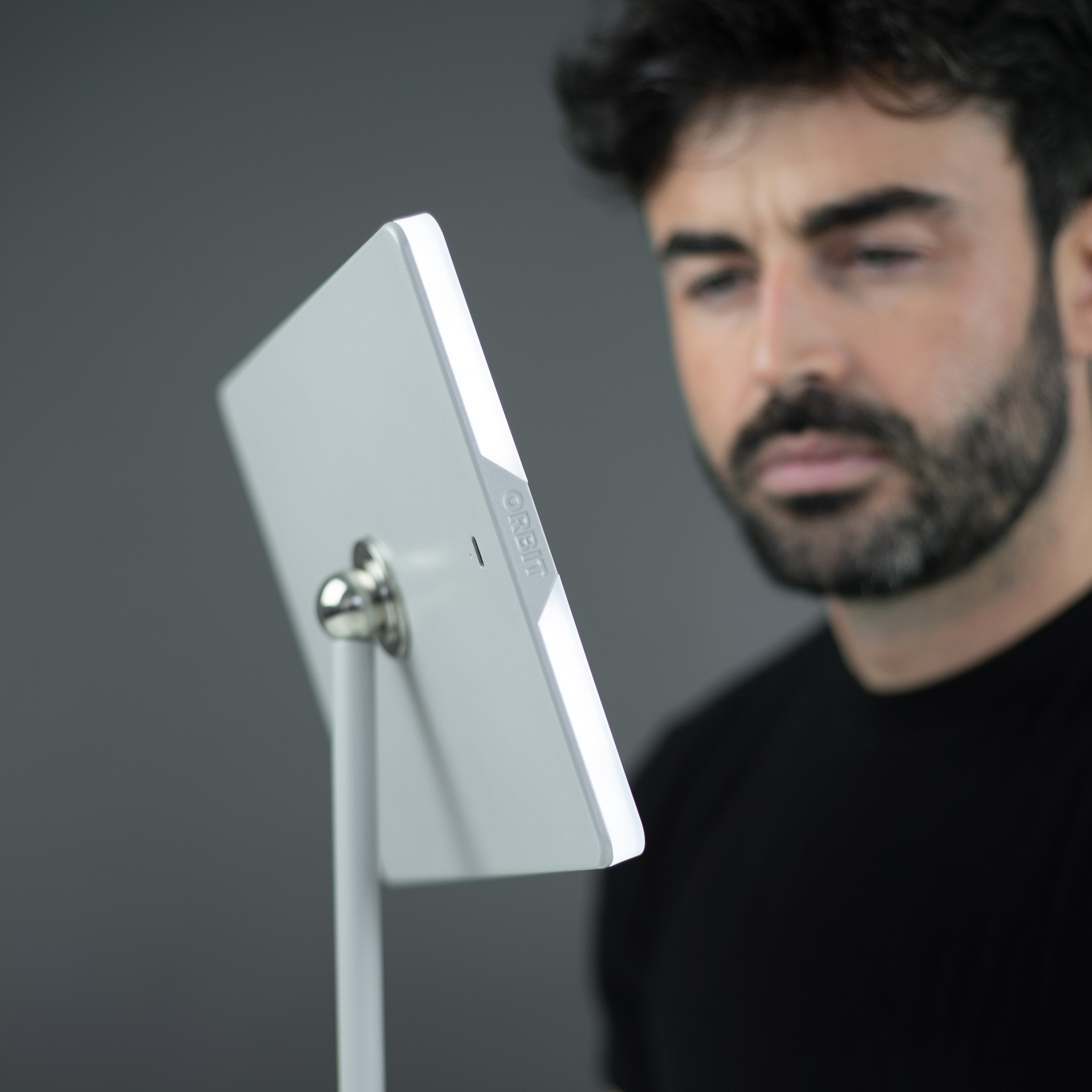Men’s Grooming: Best LED Makeup Mirror for Shaving and Brows - LUNA London