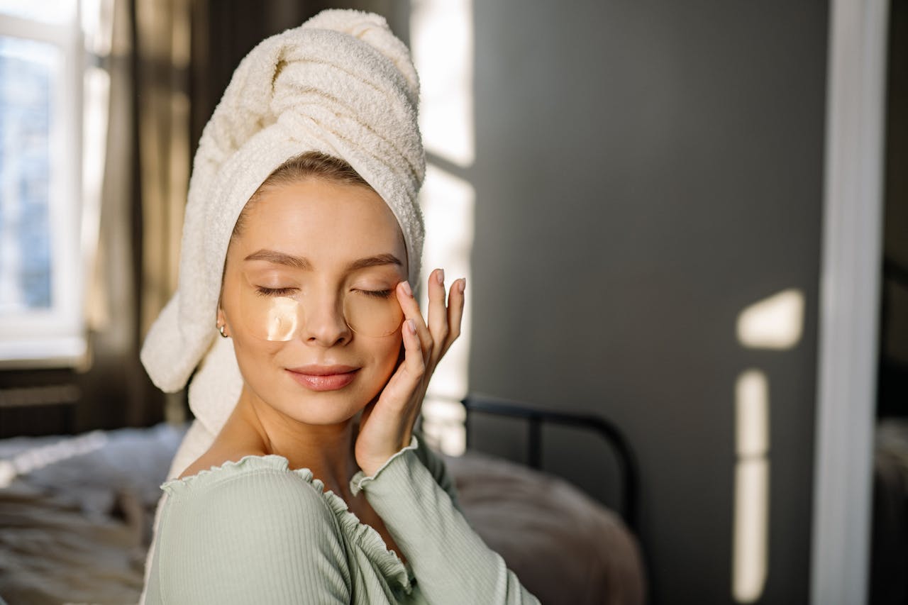 The 10 Minute Skincare Routine Beauty Experts Use on Exhausted Nights - LUNA London